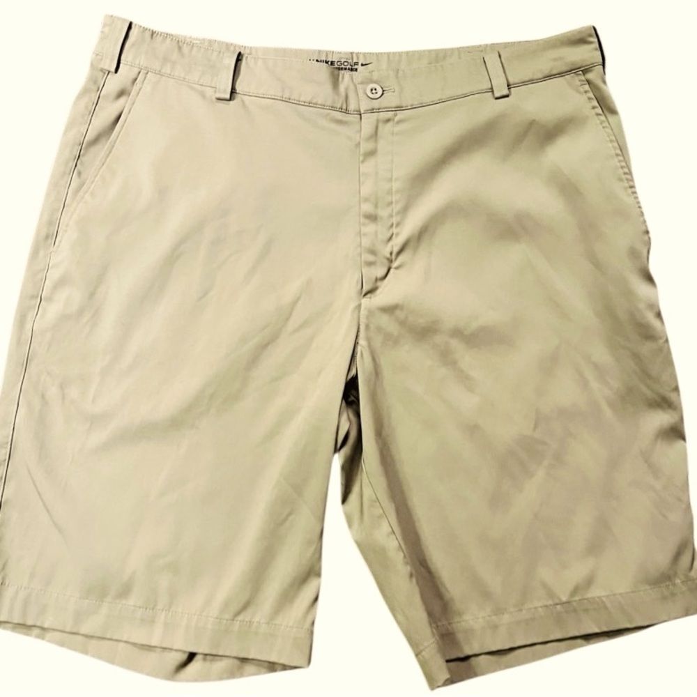 Nike Golf Tour Performance DriFit Tan Flat Front Shorts size 36.